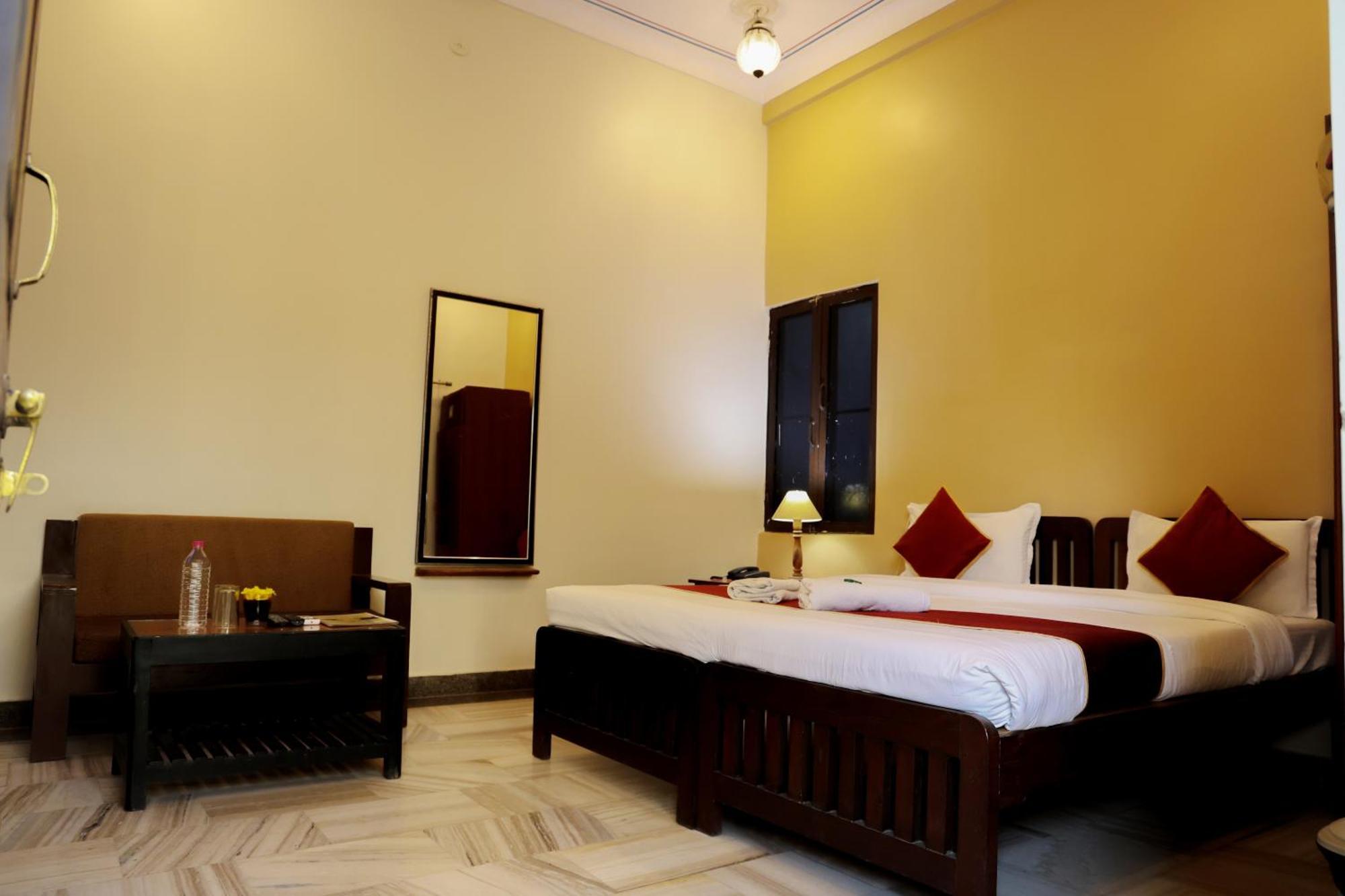 Hotel Mewad Haveli Pushkar Exteriör bild